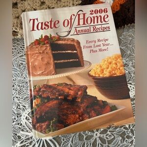 Taste of Home Annual Recipes Cookbook - Cream Cover